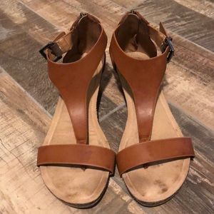 Great Gal tan sandal size 8.5